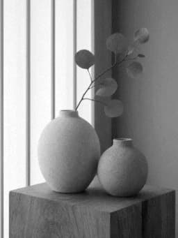 Grayscale Kindle preview of Oat Ceramic Japandi Plinth